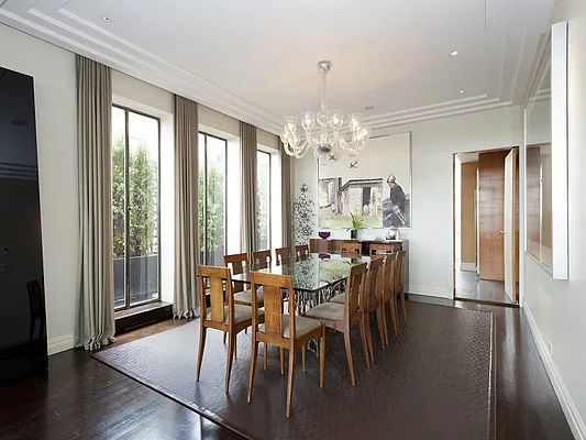 Sold by Sotheby's International Realty | media 20