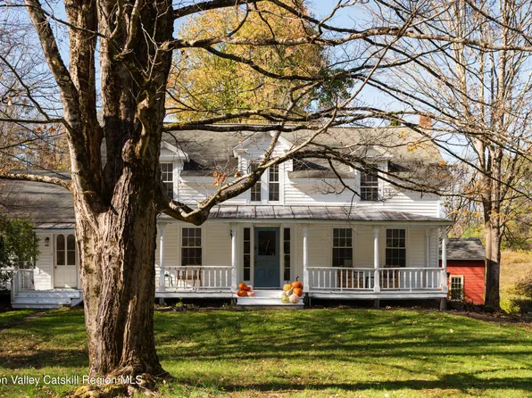 53 Whitings Pond Road, Canaan, NY 12029