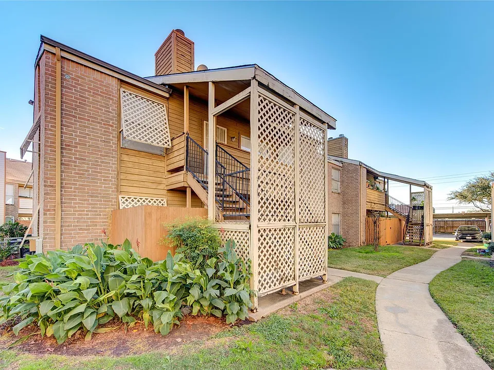 10202 Forum Park Dr #256