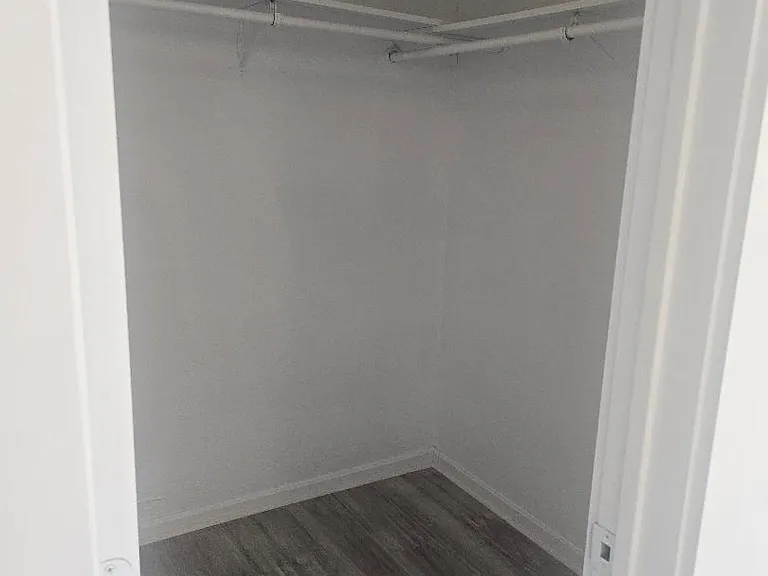 443 N Dallas Ave — Photo 8