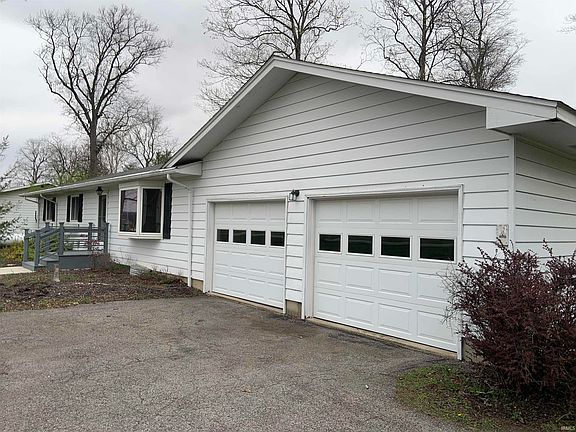 3rd image of 19133 Maples Rd