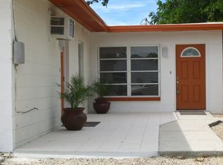 174 148th Ave E #2, Madeira Beach, FL 33708