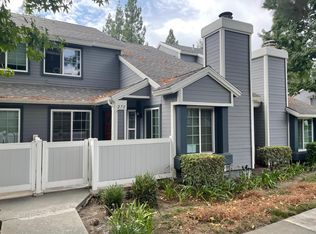 273 Monroe Ct, Azusa, CA 91702