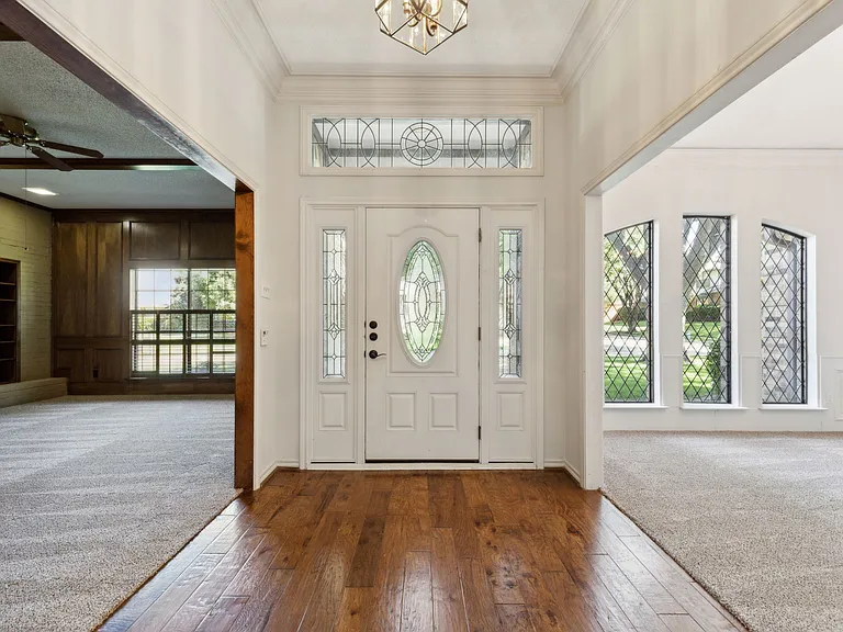 2504 Skipwith Dr — Photo 3