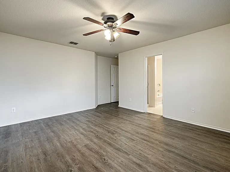 12988 Galaxy Dr — Photo 10