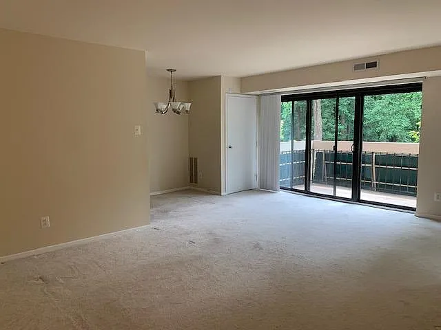 6141 Leesburg Pike #310 — Photo 10