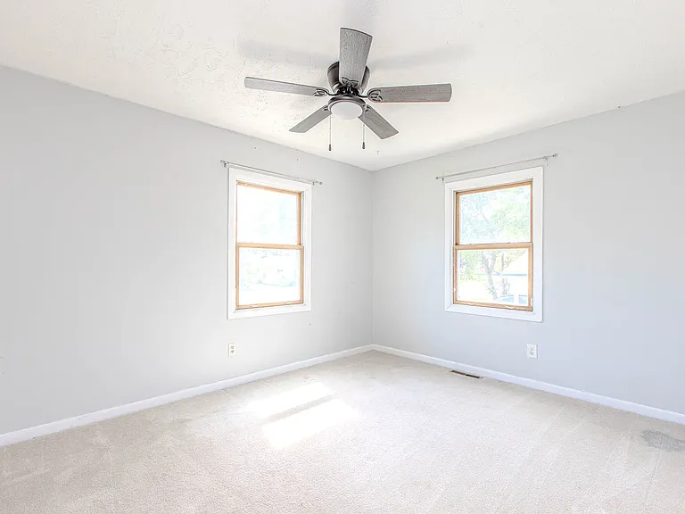 1408 Ridgeport Ave — Photo 10