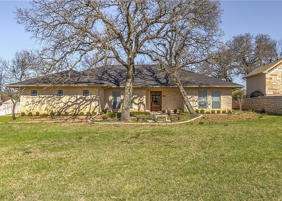 1st image of 4702 Stoney Creek Ct