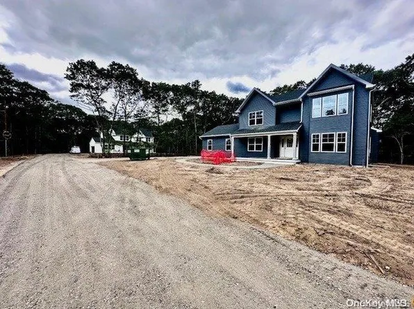 28A Petty Lane, Medford, NY 11763