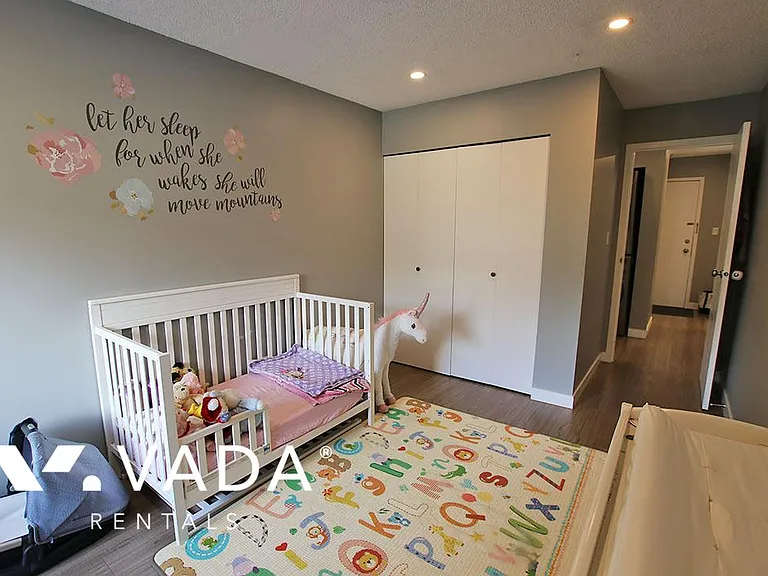 9644 134th St #302 — Photo 11