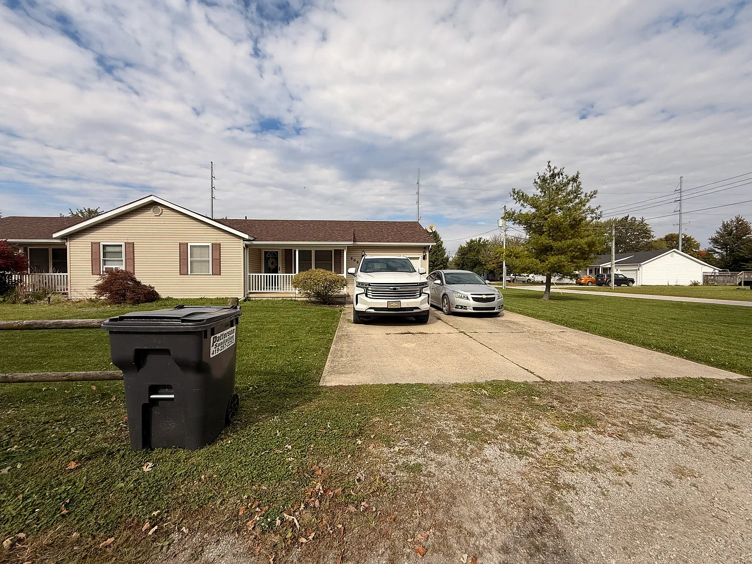 2 bed, 800 sqft, $1,300 — Photo 2