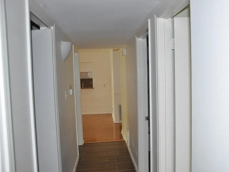 5519 Caversham Dr — Photo 23