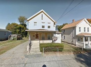 38 Grove St, Ansonia, CT 06401