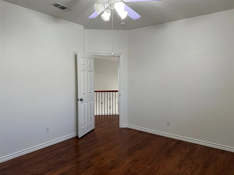 Another view of the large secondary bedroom #2