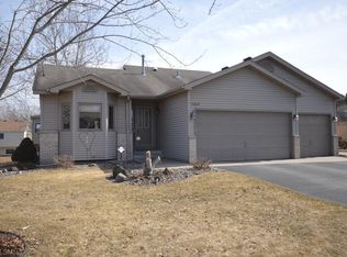 7103 44th St N, Oakdale, MN 55128