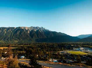 9002 Sun God Mountain Way, Pemberton, BC V0N 2L3