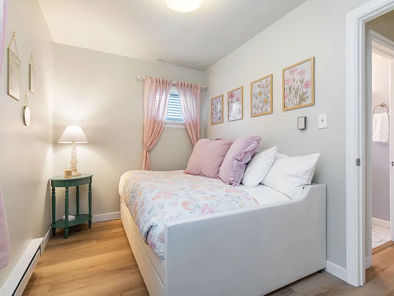 10403 Dekoven Dr SW — Photo 15