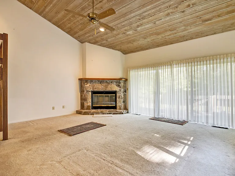512 Druid Lndg — Photo 19