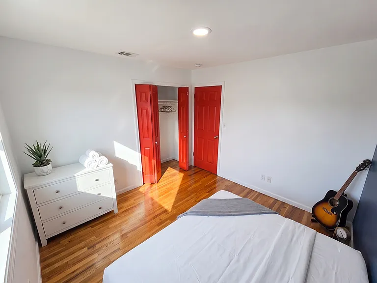 54 Jerome Ave — Photo 19