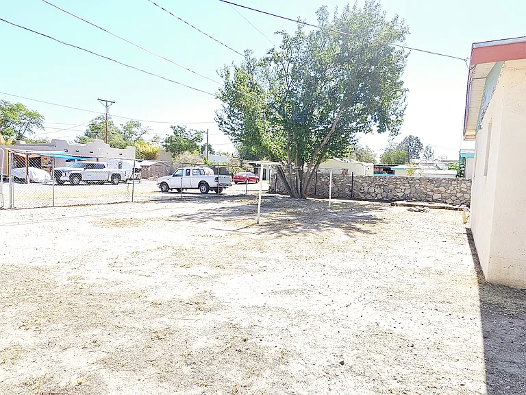 1120 N Miranda St — Photo 7