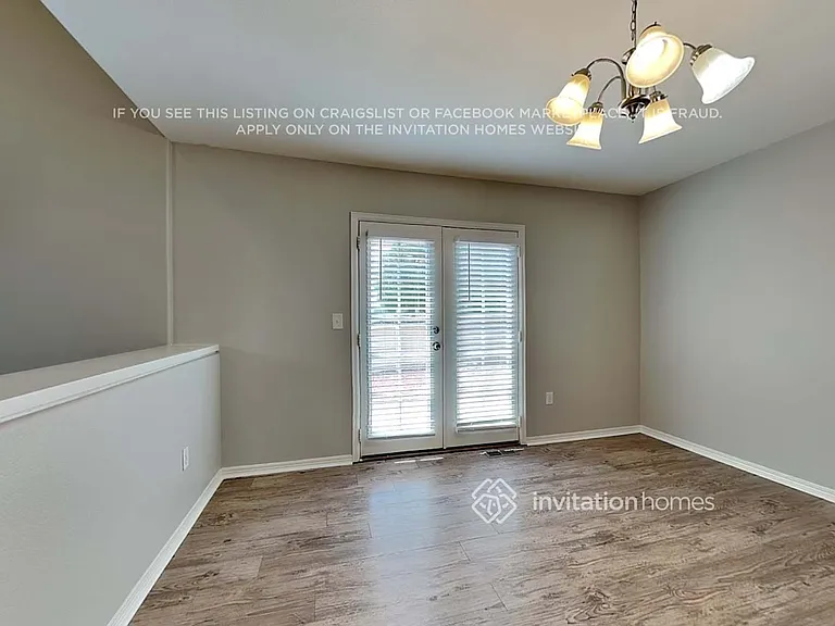 1288 Hoffman Dr — Photo 7