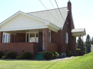 213 Sceneridge Rd, McKeesport, PA 15133