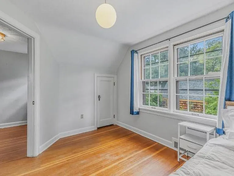 1527 Pacific Ter — Photo 24