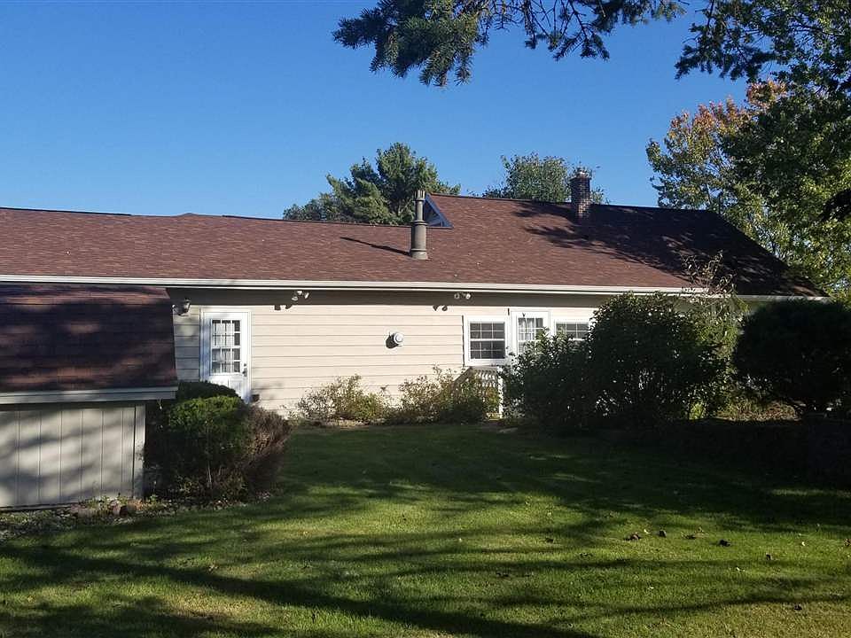 2nd image of 3720 Lincoln St