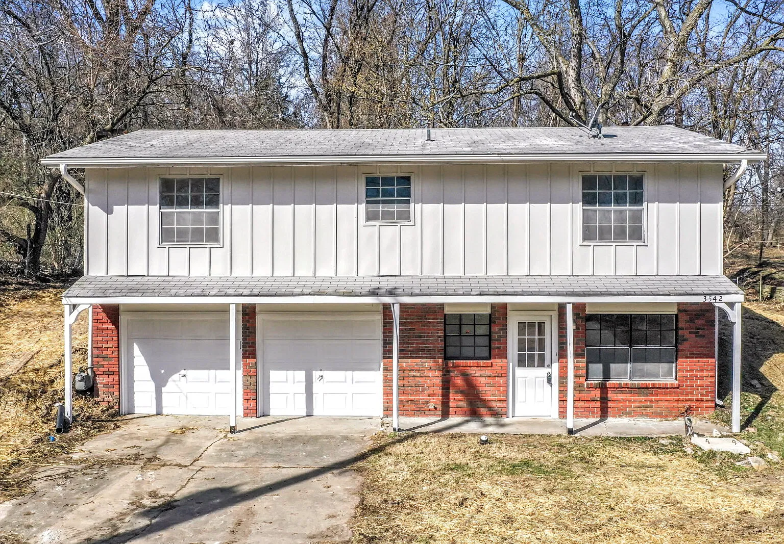 3 bed, 1.5 bath, 1924 sqft, $1,595 — Photo 1