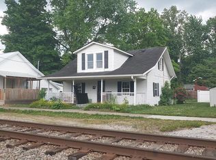 306 E 3rd St, Augusta, KY 41002