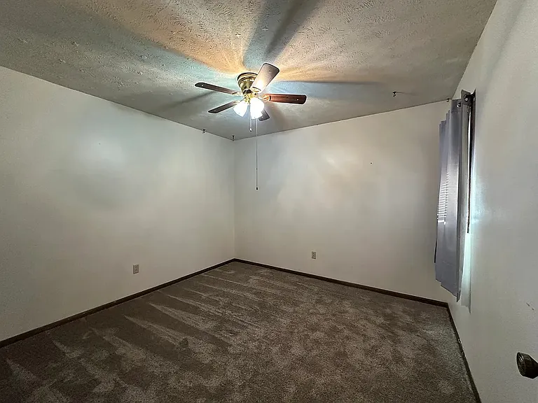 3824 Forest Ave — Photo 13