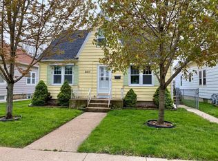 2017 Hickory Grove Ave, Racine, WI 53403