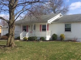37 Stephens Ct, Lancaster, NY 14086