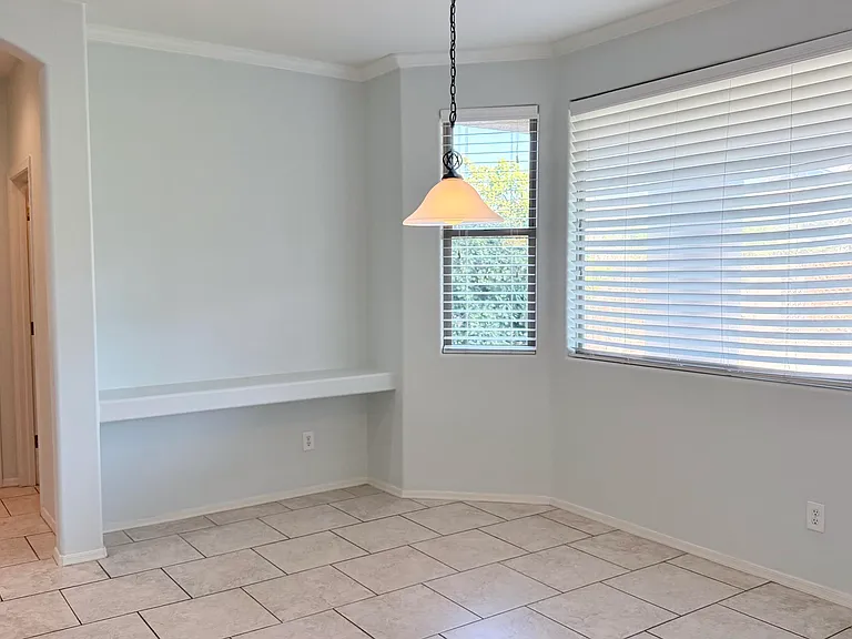 1289 E Iris Dr — Photo 8