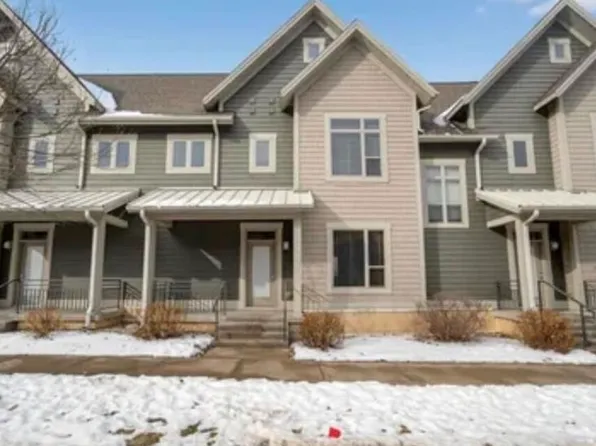 35 Harvest Way, Fitchburg, WI 53711