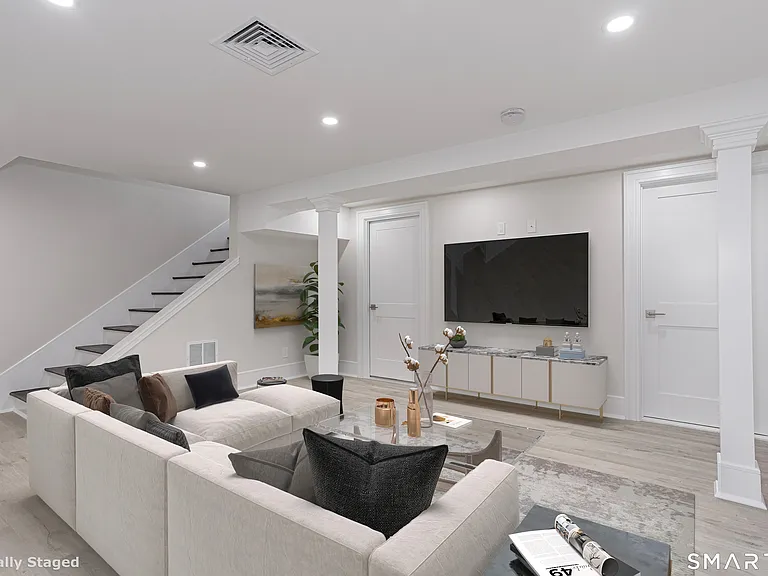 42 Poe Ct — Photo 9