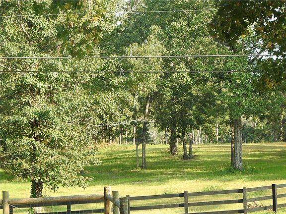2nd image of 467 Lee Road 600