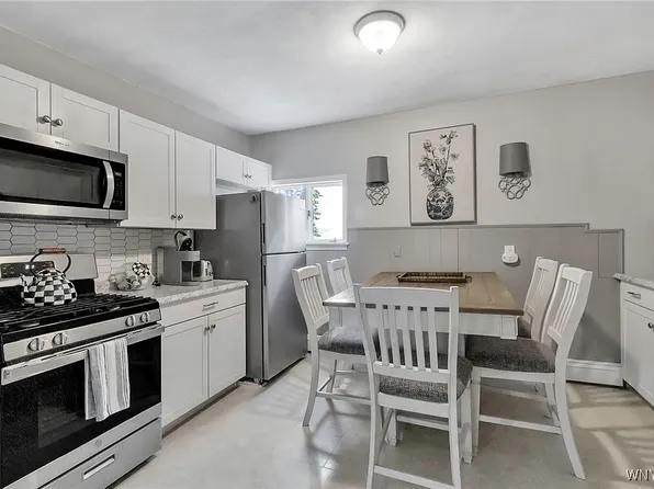 4879 California Rd Floor 2, Orchard Park, NY 14127