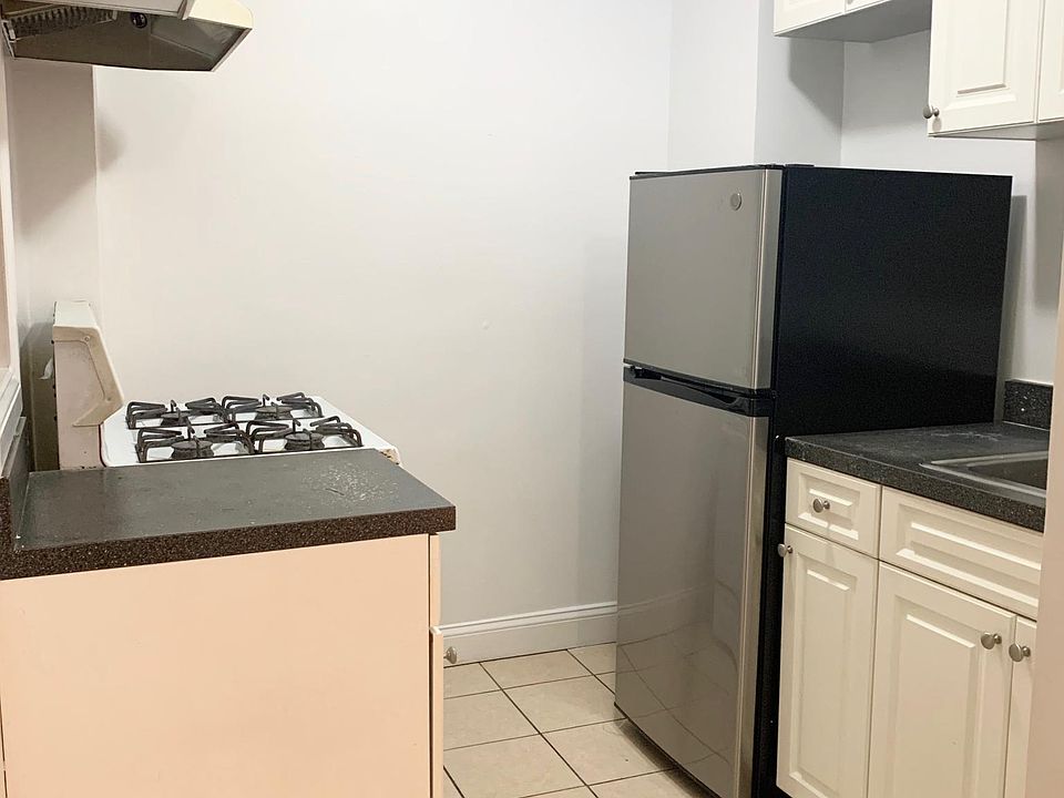 1st image of 2001 Avenue P APT B2