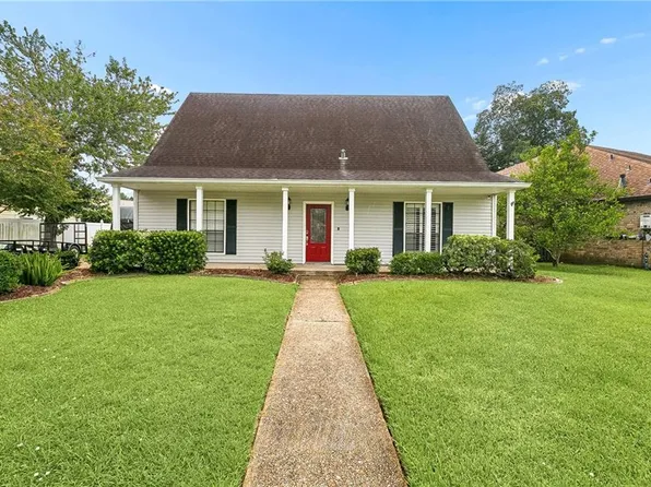 24 Myrtle Hill Dr, Destrehan, LA 70047