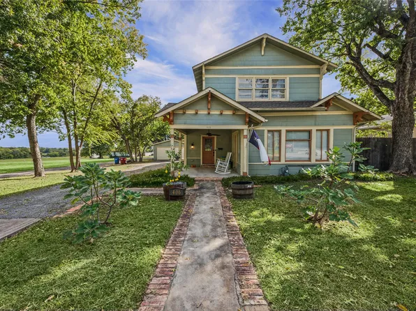 406 Summit St, Farmersville, TX 75442