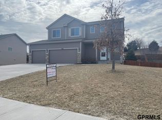 2103 Oriole Dr S, Bellevue, NE 68123