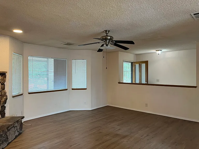 16413 Solvang Ave — Photo 5