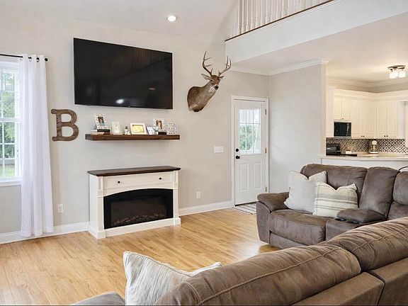 5th image of 8231 Old State Rd