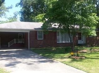 301 Forest Grove Ave, Jacksonville, NC 28540