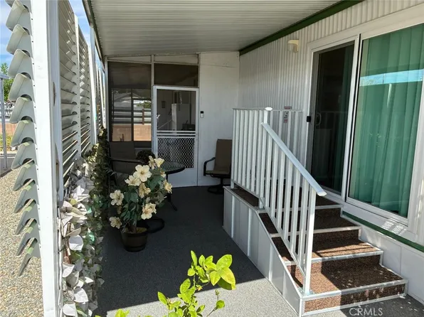 34480 County Line Rd Space 19, Yucaipa, CA 92399