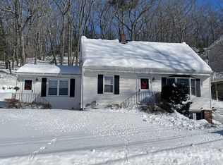 2 Mooney Rd, Burlington, MA 01803