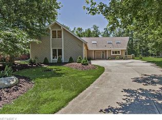 4040 Hemlock Cir, Orange, OH 44122