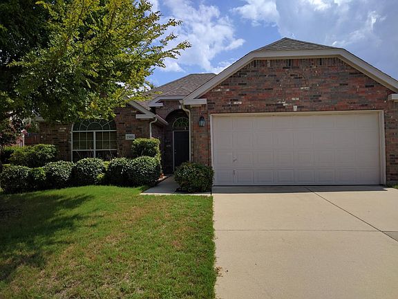 2nd image of 2505 Travis Dr
