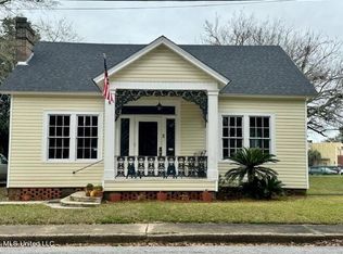 4230 Robinson Ave, Moss point, MS 39563